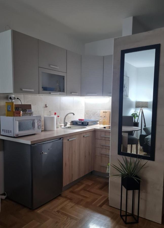 Apartman Tim Lux 1 วรินรัชกา บานยา ภายนอก รูปภาพ