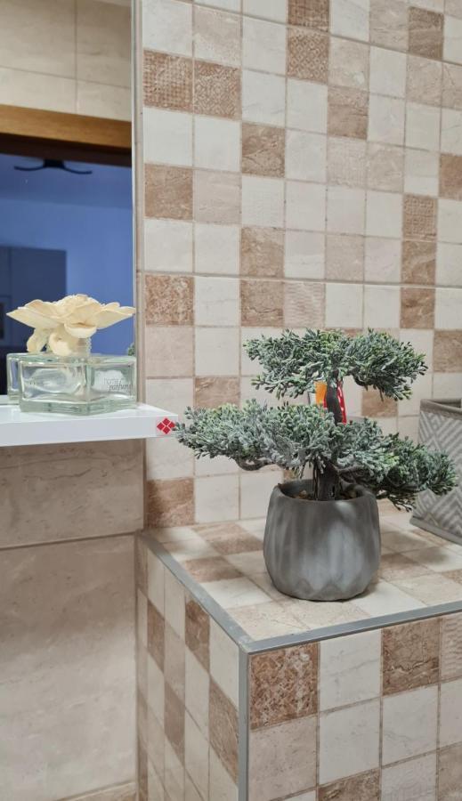 Apartman Tim Lux 1 วรินรัชกา บานยา ภายนอก รูปภาพ