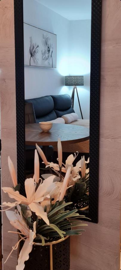 Apartman Tim Lux 1 วรินรัชกา บานยา ภายนอก รูปภาพ